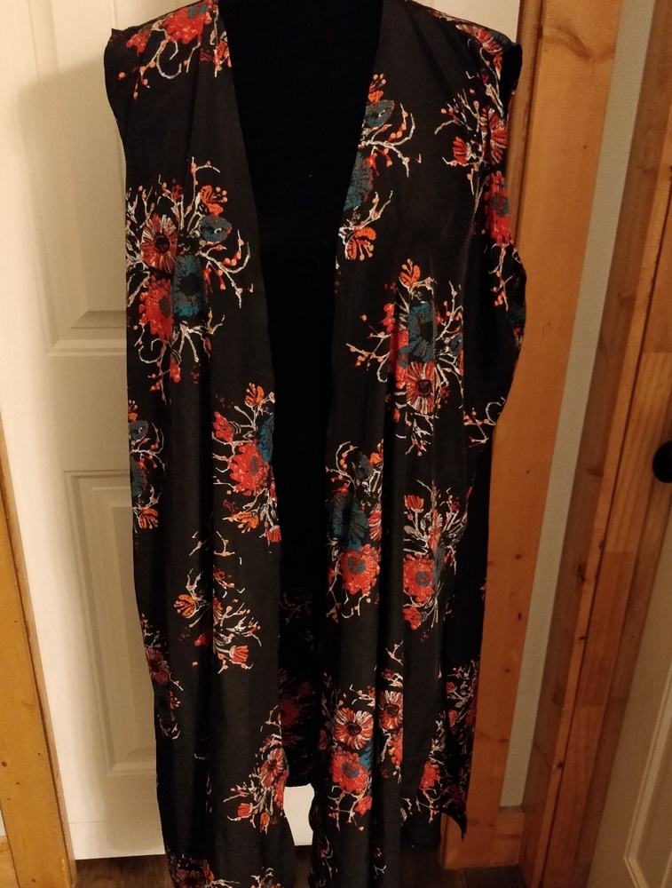 XL Lularoe Floral Joy